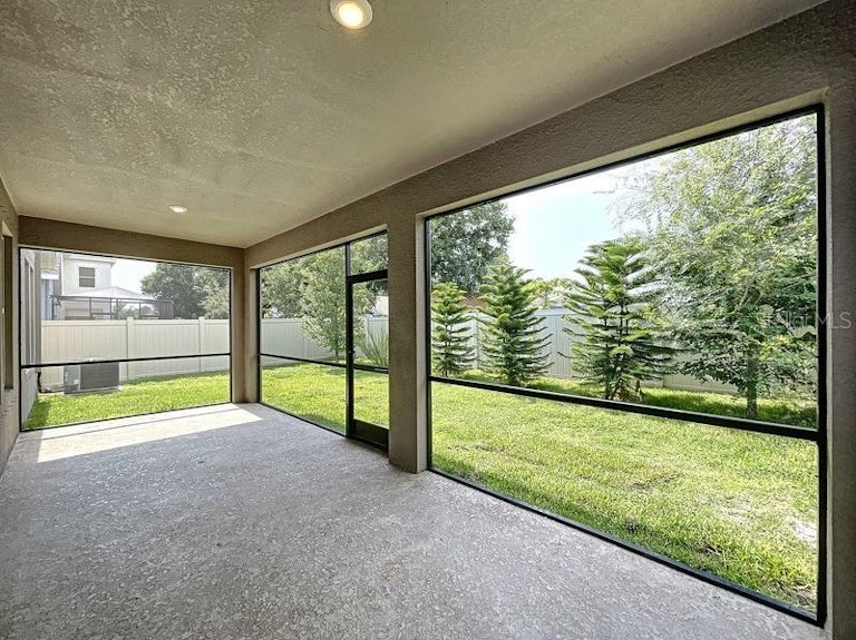 Photo 35 of 37 - 10639 Cardera Dr, Riverview, FL 33578
