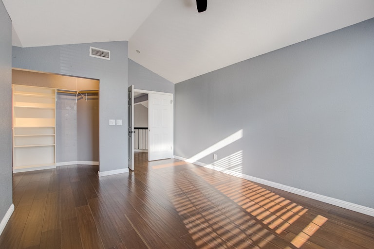 Photo 34 of 39 - 4025 Honey Rose Pl, Antelope, CA 95843
