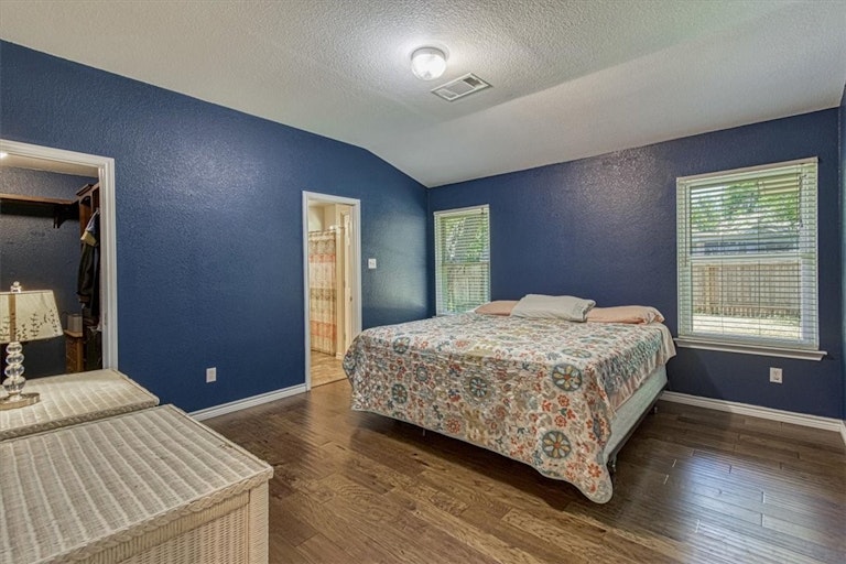 Photo 14 of 28 - 1200 Pine Portage Loop, Leander, TX 78641