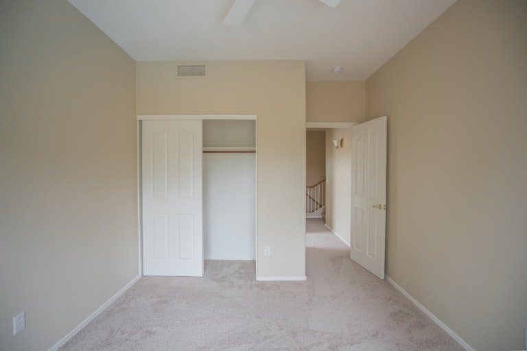 Photo 17 of 28 - 4233 E Rowel Rd, Phoenix, AZ 85050