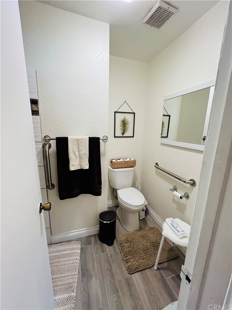 Photo 18 of 23 - 17683 Hibiscus Ct, Fontana, CA 92335