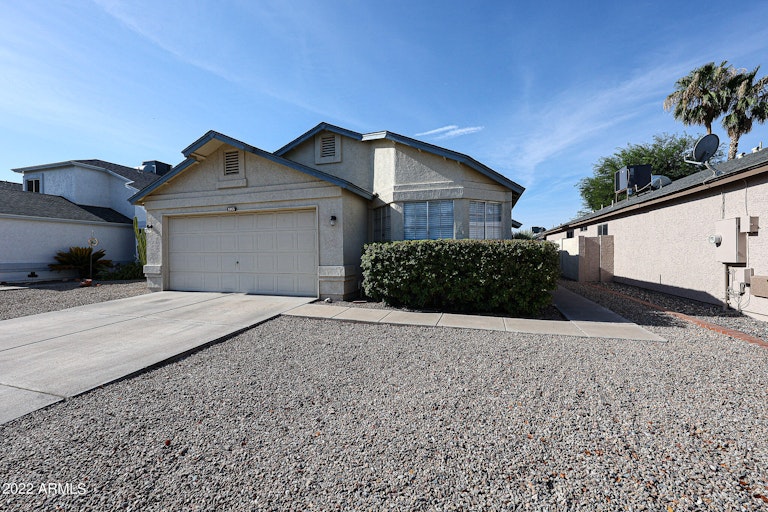 Photo 2 of 31 - 8865 W Morningside Dr, Peoria, AZ 85382