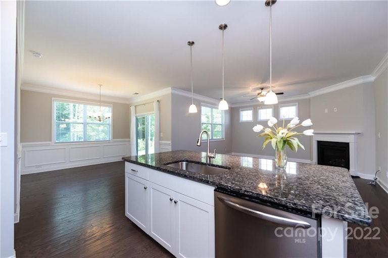 Photo 16 of 48 - 1029 Eddisbury Cv, Waxhaw, NC 28173