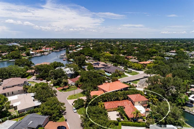 Photo 57 of 60 - 145 Bay Point Dr NE, Saint Petersburg, FL 33704