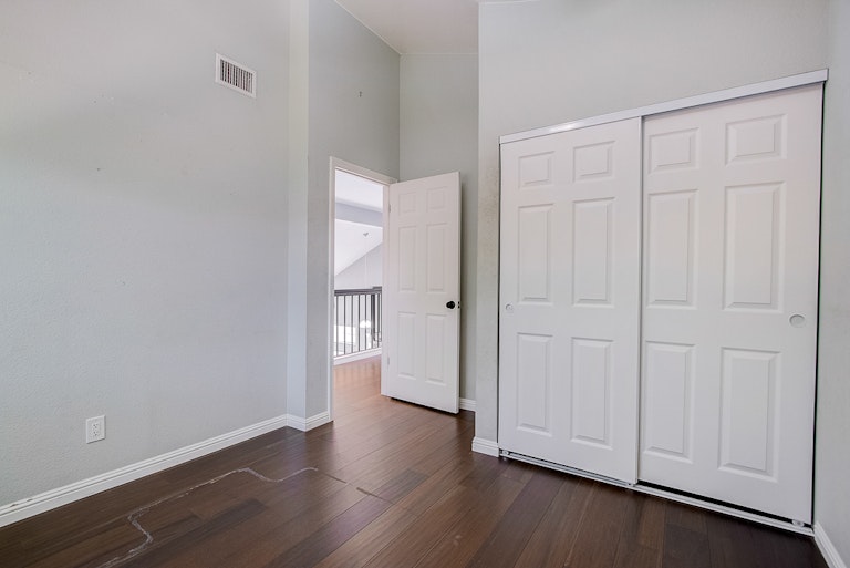 Photo 30 of 39 - 4025 Honey Rose Pl, Antelope, CA 95843