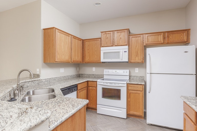 Photo 7 of 25 - 14615 W Ventura St, Surprise, AZ 85379