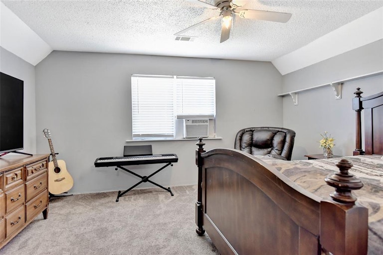 Photo 16 of 27 - 10634 County Road 58, Celina, TX 75009