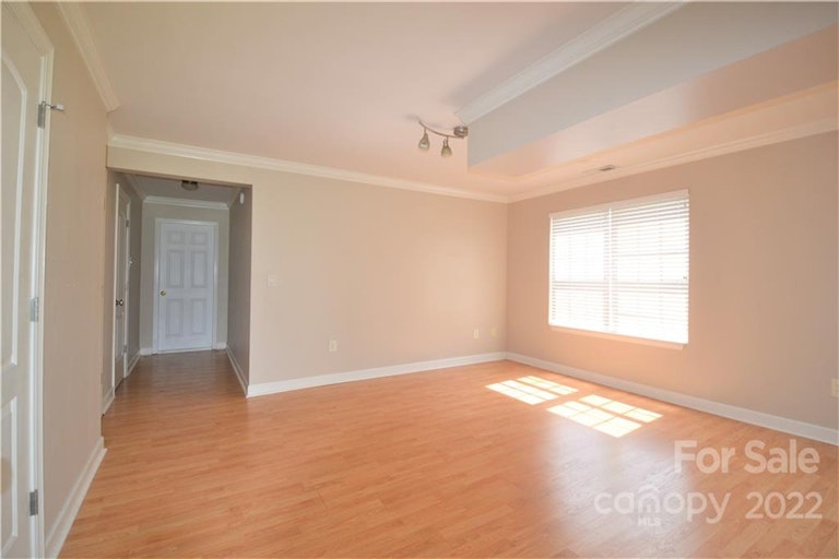 Photo 4 of 30 - 144 Rock Ridge Ln, Mount Holly, NC 28120