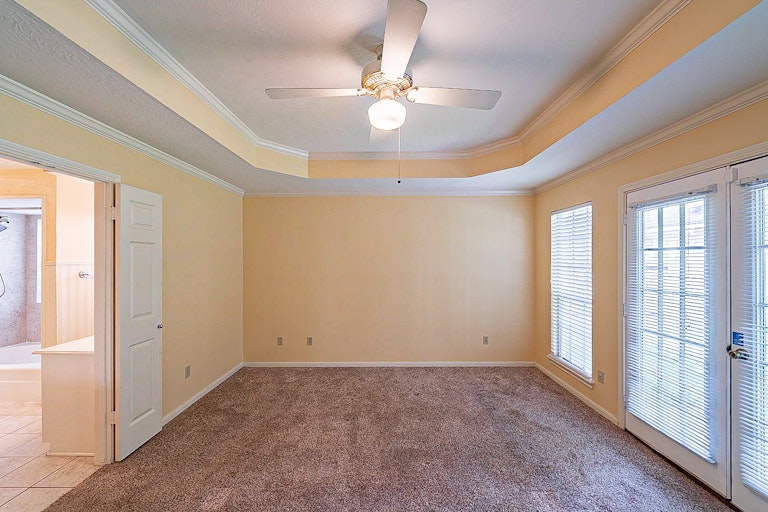 Photo 16 of 37 - 5522 Lone Cedar Dr, Kingwood, TX 77345