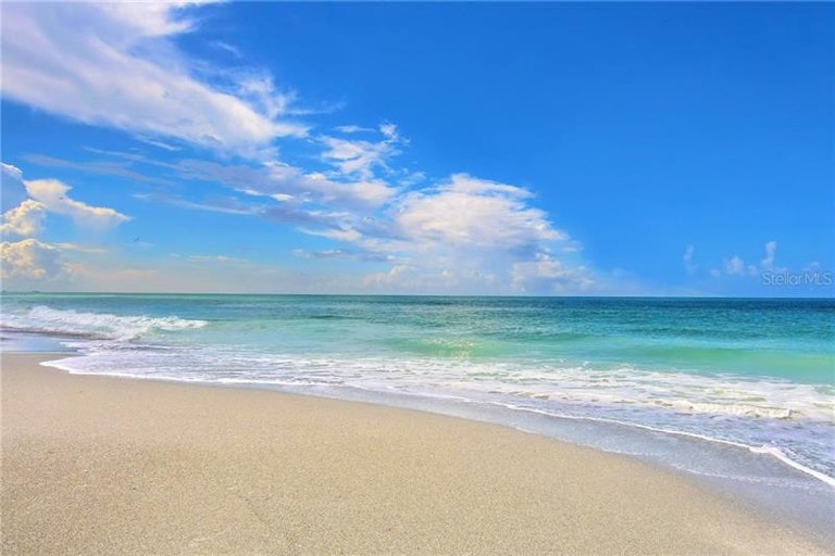Photo 25 of 25 - 320 Faubel St, Sarasota, FL 34242