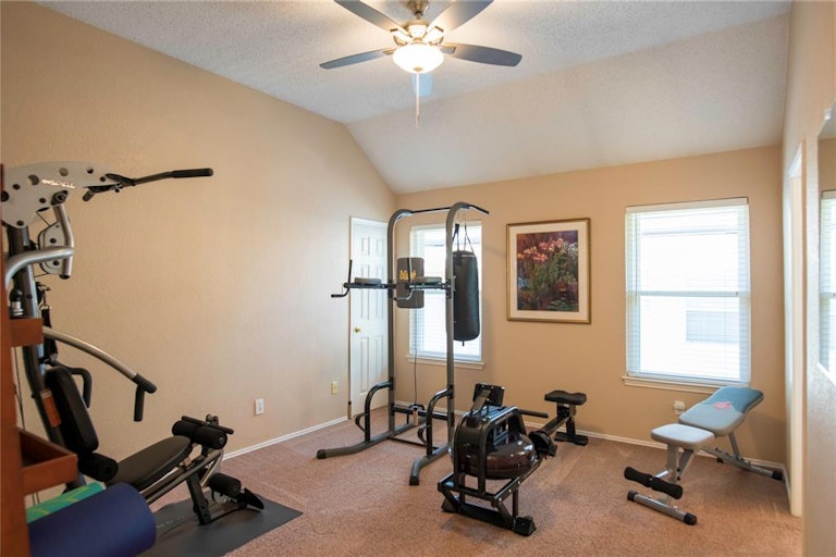 Photo 22 of 40 - 706 Cottonwood Bend Dr, Allen, TX 75002