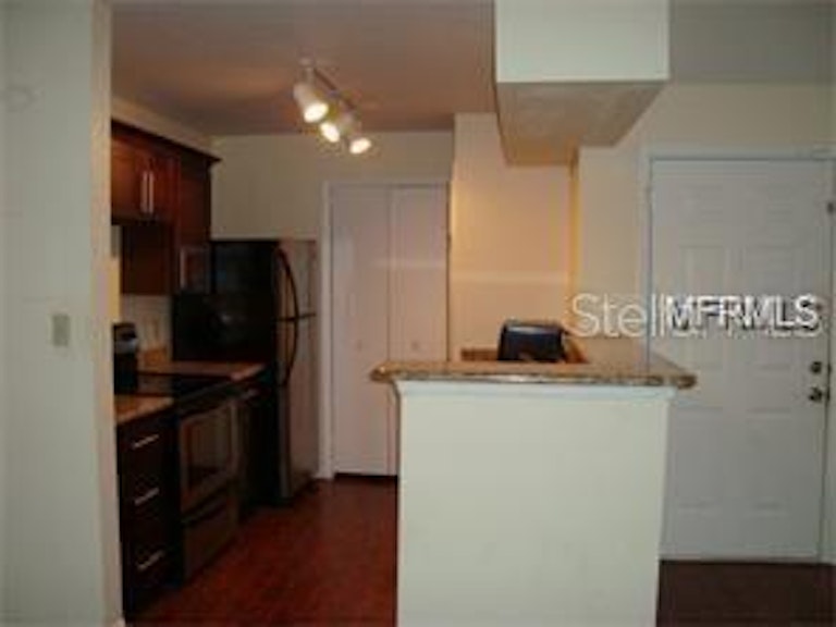 Photo 6 of 11 - 5601 Rosebriar Way #304, Orlando, FL 32822