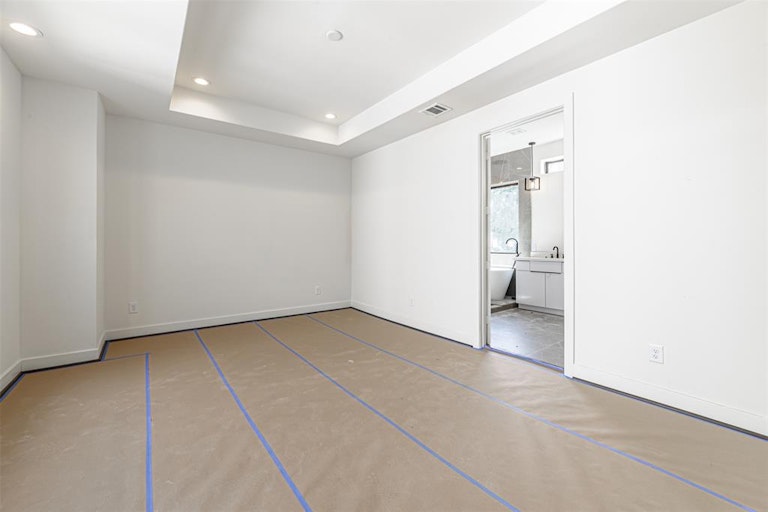 Photo 29 of 45 - 1801 Dunlavy St, Houston, TX 77006