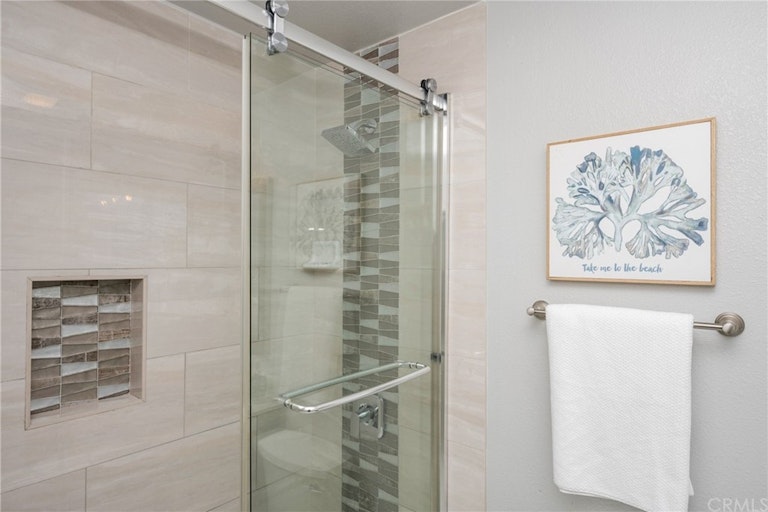 Photo 28 of 36 - 331 Monterey Cir, Placentia, CA 92870