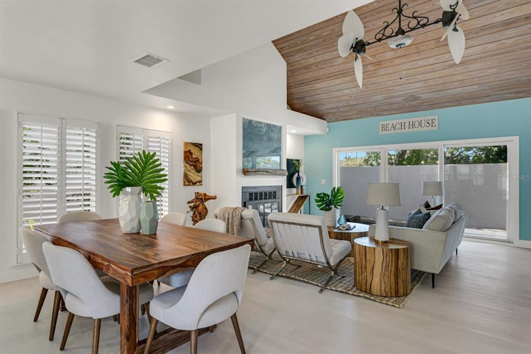 Photo 16 of 54 - 11003 Peach Point Ct, Bradenton, FL 34209