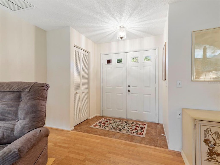 Photo 7 of 63 - 9041 Warwick Ln #9041, New Port Richey, FL 34655