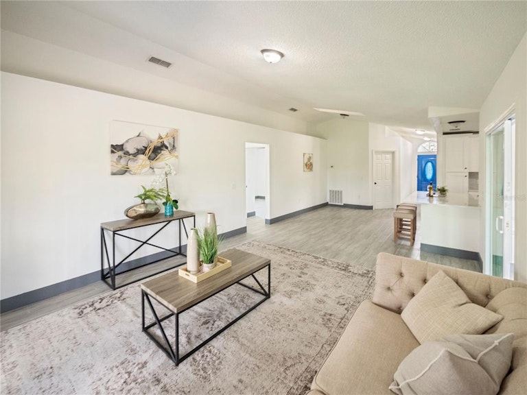 Photo 22 of 38 - 1902 Paragon St, Deltona, FL 32738
