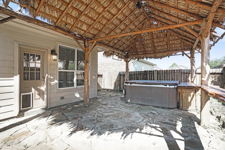 Photo 17 of 17 - 1315 Lucas St, Pearland, TX 77581