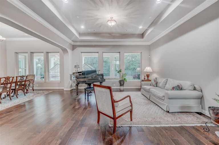 Photo 4 of 31 - 2026 Pecan St, Katy, TX 77494