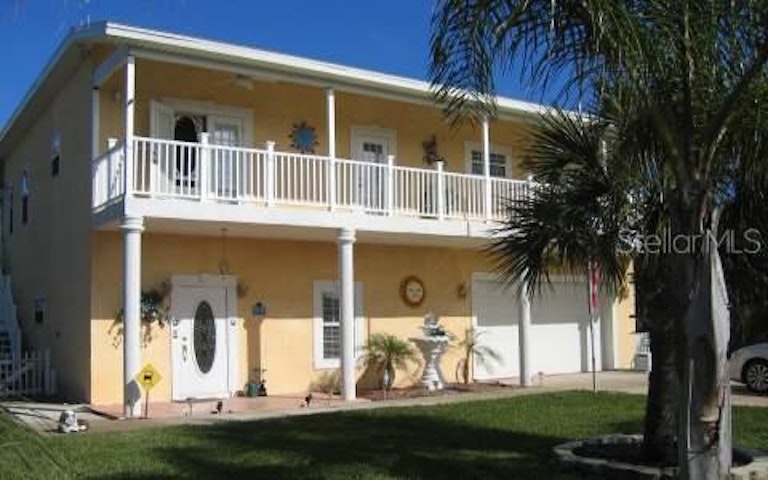 Photo 1 of 1 - 39 Ocean St, Palm Coast, FL 32137