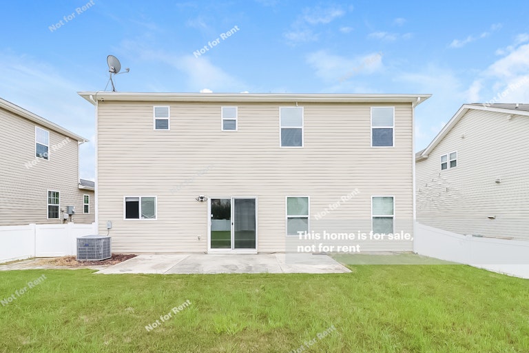 Photo 7 of 26 - 526 Kerriann Ln, Clayton, NC 27520