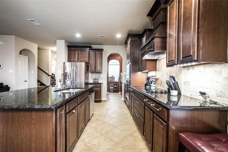 Photo 9 of 25 - 3904 Edward Dr, McKinney, TX 75071