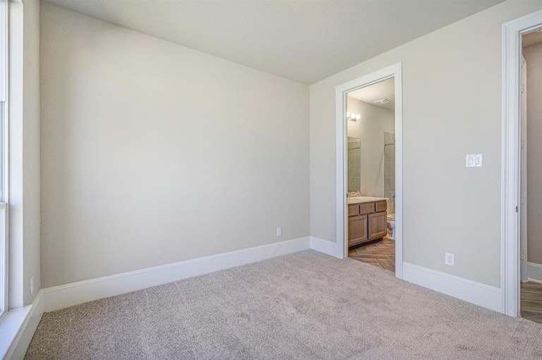 Photo 9 of 25 - 8707 Marina Alto Ln, Cypress, TX 77433