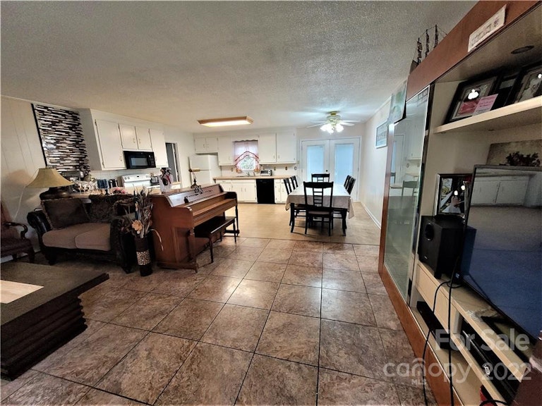 Photo 6 of 21 - 2115 Fowler Secrest Rd, Monroe, NC 28110