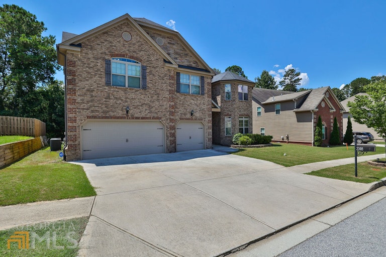 Photo 4 of 54 - 2398 Austin Common Way, Dacula, GA 30019