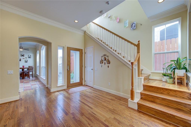Photo 5 of 33 - 2405 McDuffie St, Houston, TX 77019