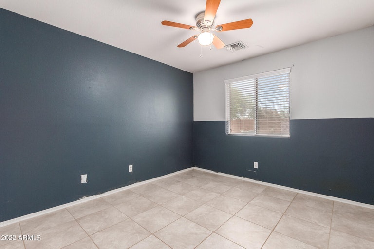 Photo 17 of 29 - 8227 W Apache St, Phoenix, AZ 85043