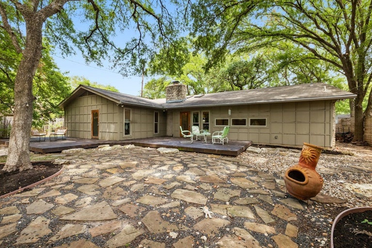 Photo 23 of 26 - 12904 Trailwood Rd, Austin, TX 78727