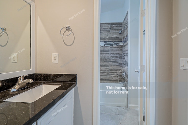 Photo 6 of 17 - 4937 W Acoma Dr, Glendale, AZ 85306