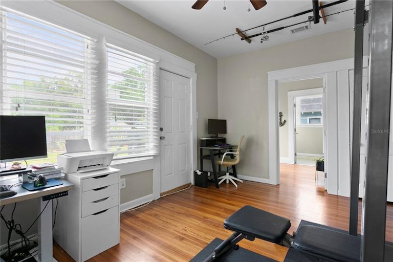 Photo 21 of 30 - 219 W Comanche Ave, Tampa, FL 33604