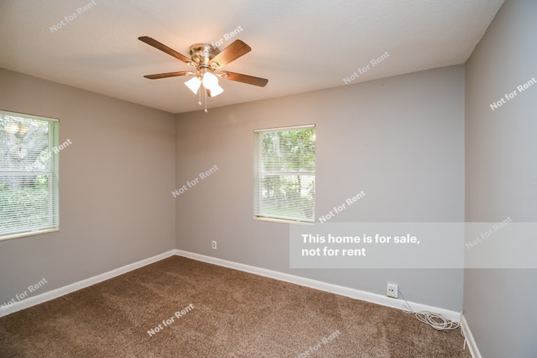 Photo 19 of 27 - 8858 Atter Ln, Jacksonville, FL 32216