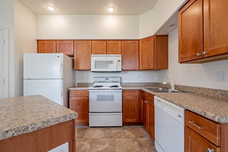 Photo 10 of 29 - 500 N Roosevelt Ave #124, Chandler, AZ 85226
