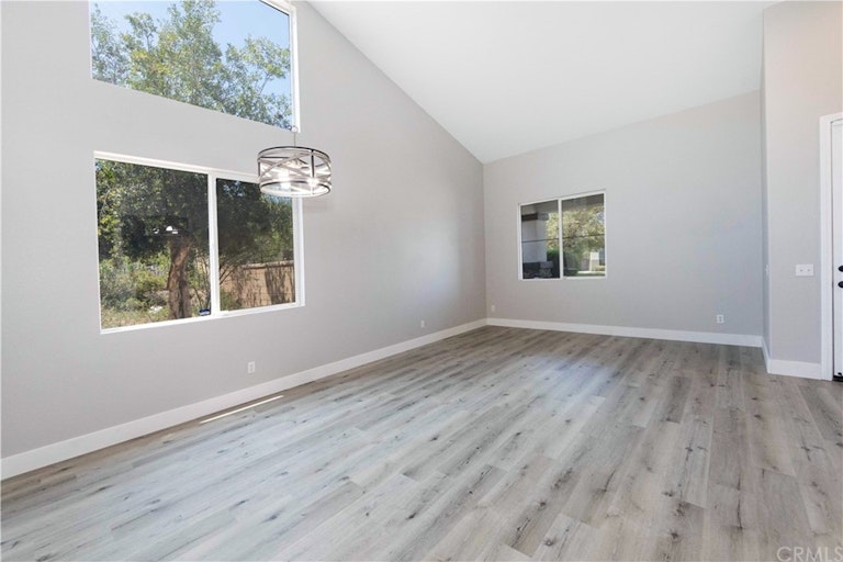 Photo 12 of 61 - 31338 Cortez St, Menifee, CA 92584