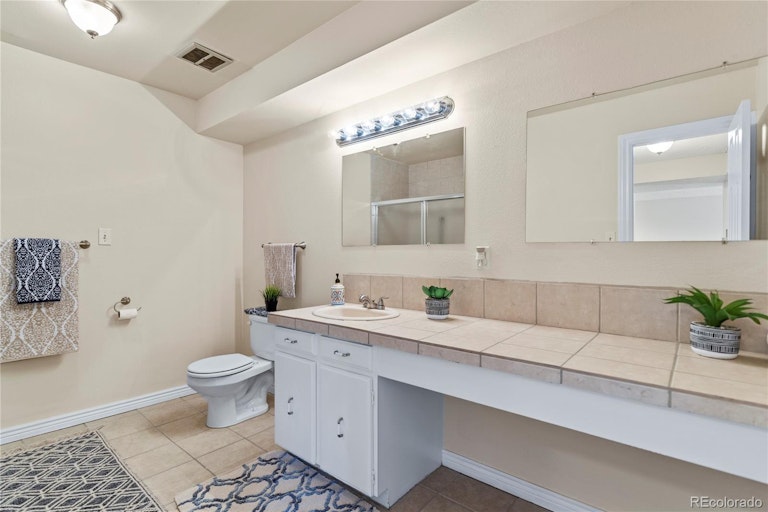 Photo 16 of 18 - 7695 E Quincy Ave #207, Denver, CO 80237