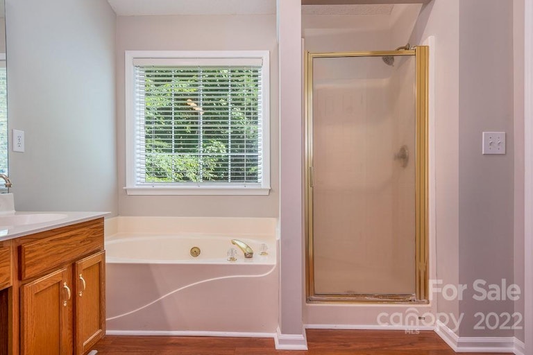 Photo 35 of 37 - 14200 Queens Carriage Pl, Charlotte, NC 28278