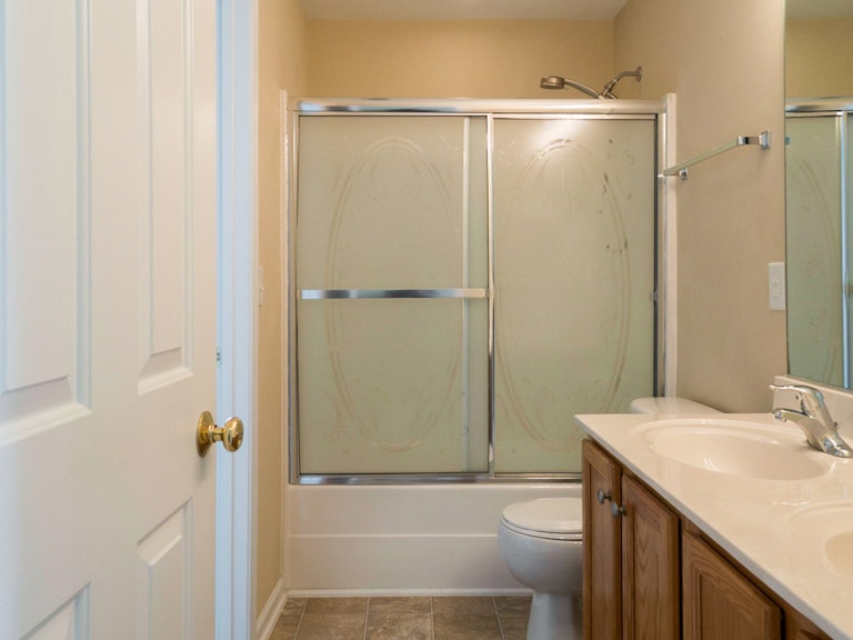 Photo 23 of 30 - 2211 River Basin Ln, Raleigh, NC 27610