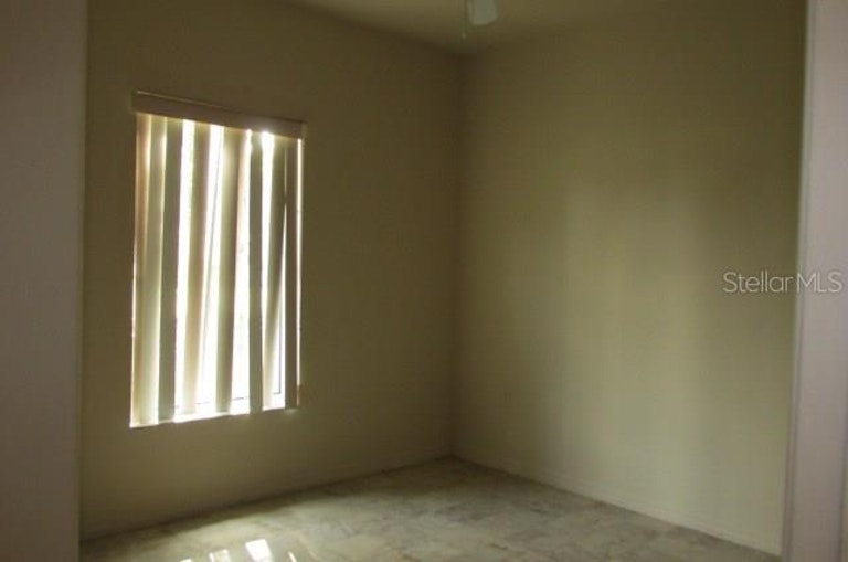 Photo 5 of 9 - 217 Ann Ave, Dundee, FL 33838