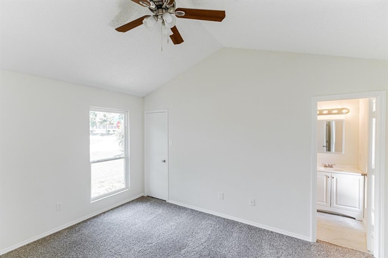 Photo 12 of 28 - 10828 Eastcrest Ln, Dallas, TX 75217