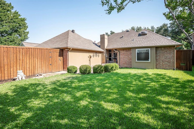 Photo 22 of 24 - 2206 Timberline Dr, Carrollton, TX 75007