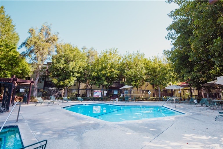 Photo 8 of 12 - 5850 Benner St #203, Los Angeles, CA 90042