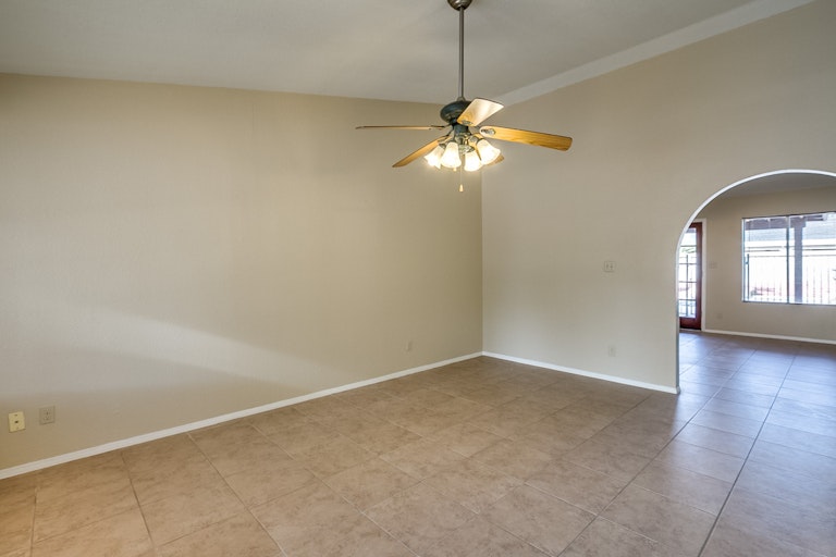 Photo 19 of 36 - 3762 E Garnet Ave, Mesa, AZ 85206