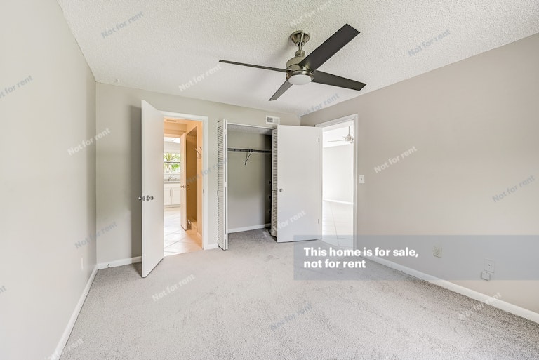 Photo 22 of 32 - 517 Robles Ln, Ponte Vedra Beach, FL 32082