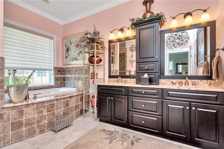 Photo 24 of 42 - 22338 Bartholdi Cir, Land O Lakes, FL 34639