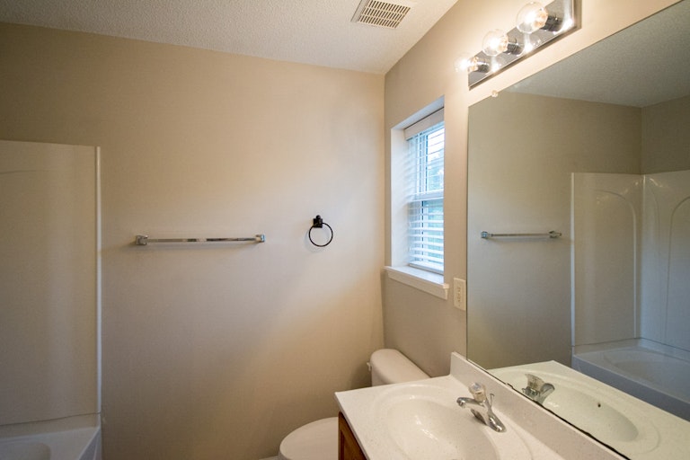 Photo 15 of 20 - 14239 Tranters Creek Ln, Charlotte, NC 28273