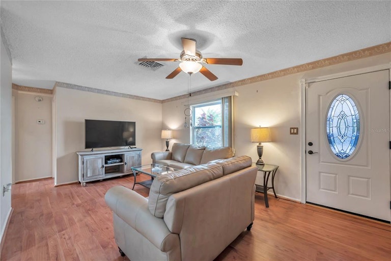Photo 6 of 52 - 9851 Marlinton Ln, Port Richey, FL 34668