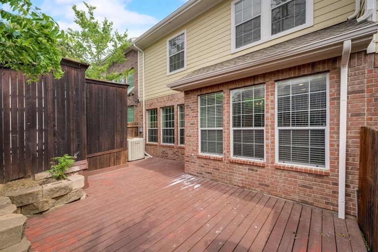 Photo 18 of 19 - 3824 Vienna St, Irving, TX 75038
